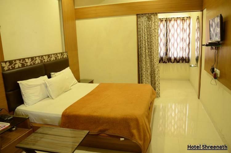 Hotel Shreenath Ahmedabad Exterior photo